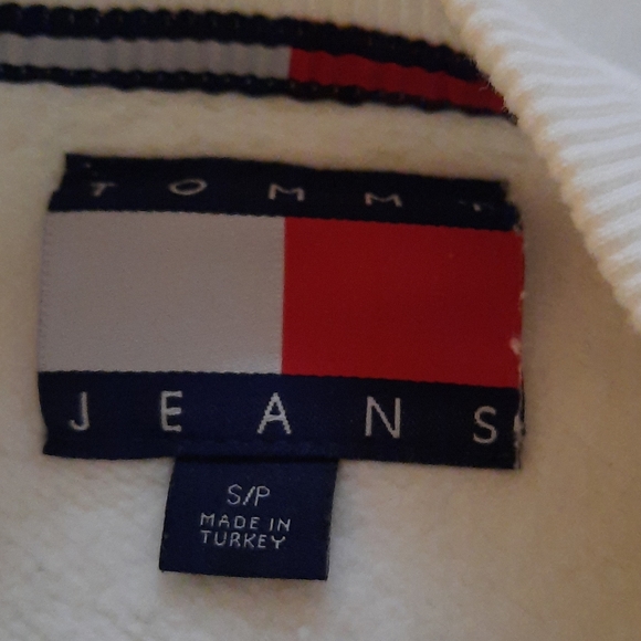 Sweetshirt - Picture 2 of 3